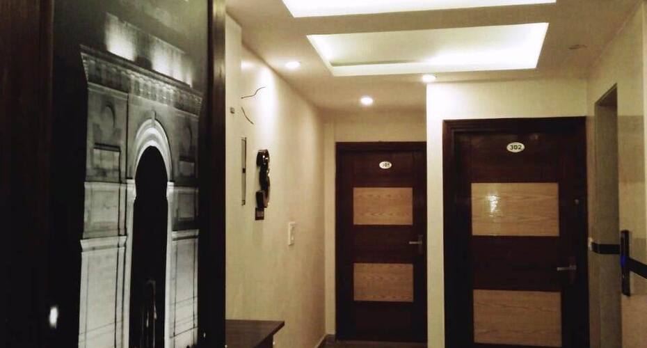 Hotel Shiv Dx, New Delhi 3
